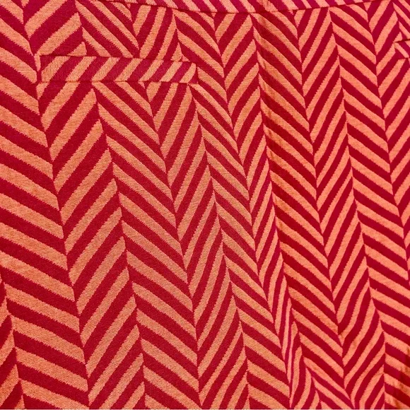 Chevron Patterned Red Skirt - Picture 4 of 4